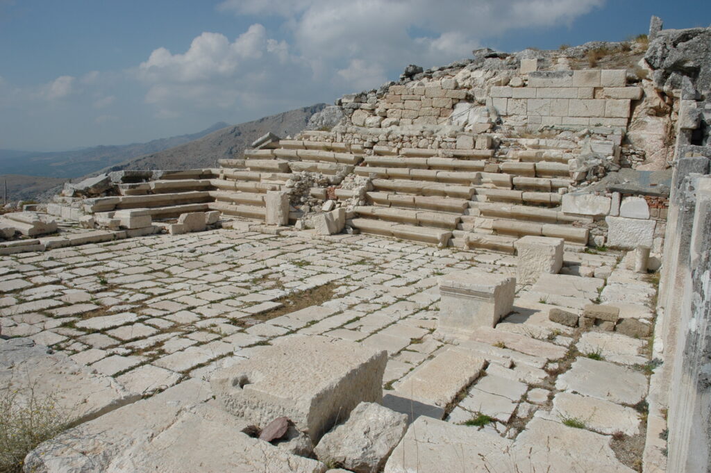 Sagalassos Bouleuterion MeclisBinasi 1024x681